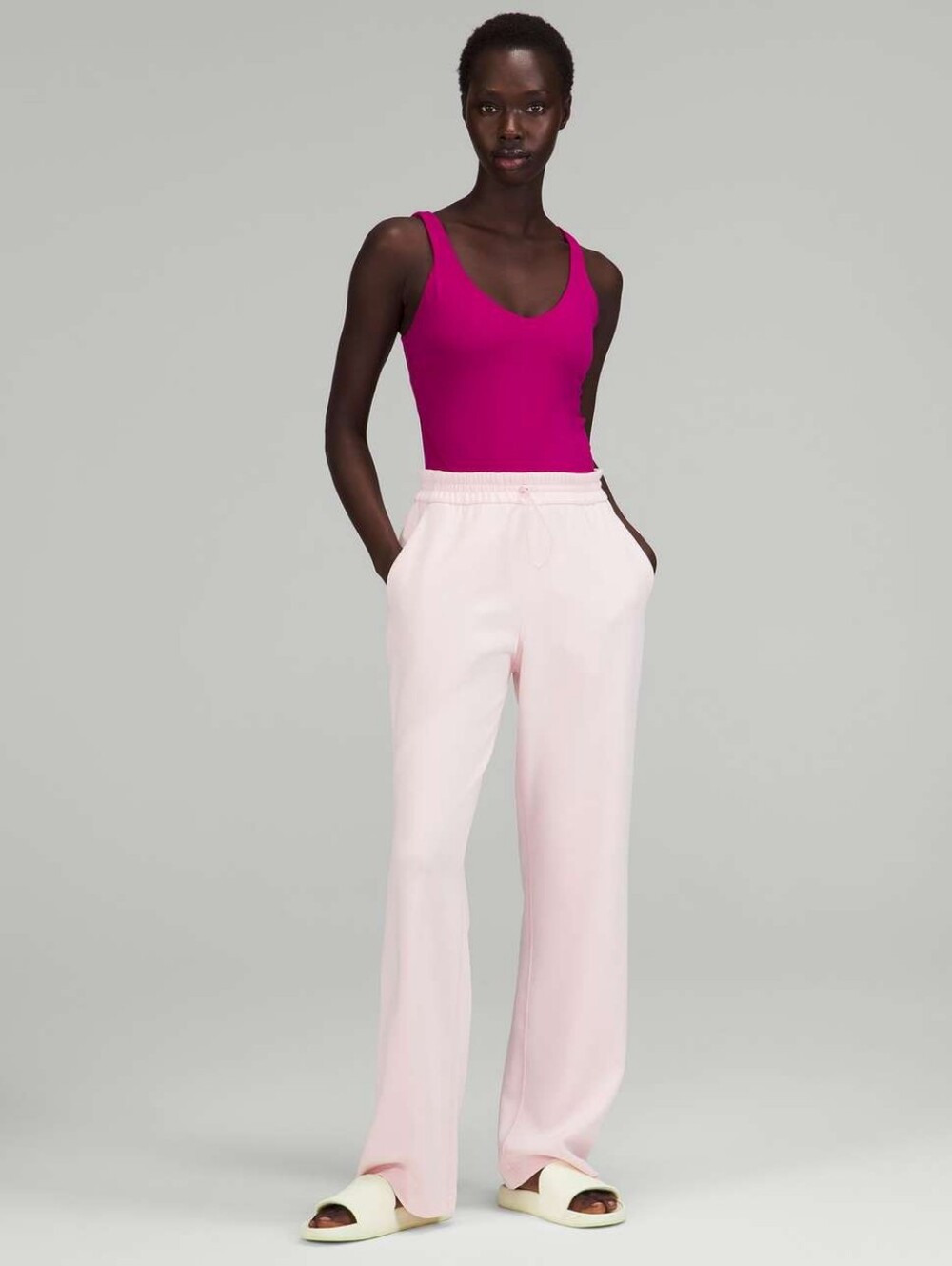 Lululemon size 4 Softstreme High-Rise Pant, light pink Strawberry Milkshake Pink